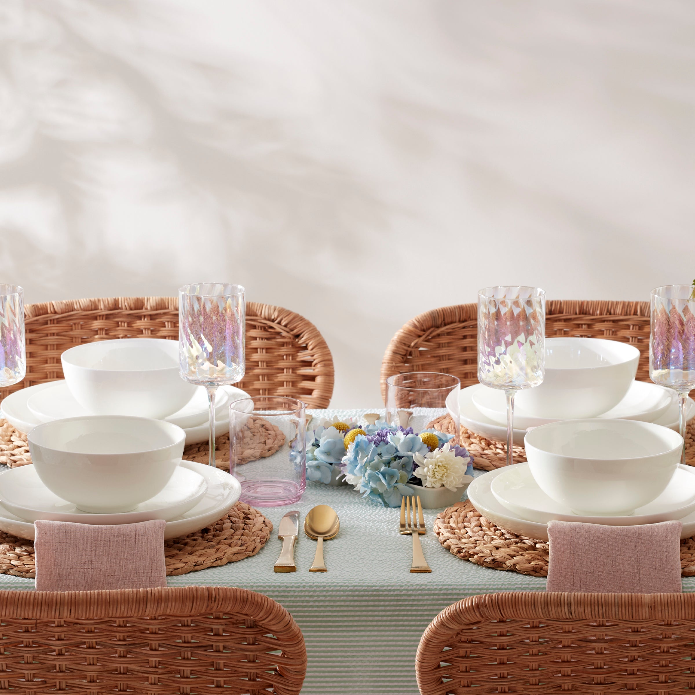 Studio 1414 Coupe 18-Piece Dinnerware Set