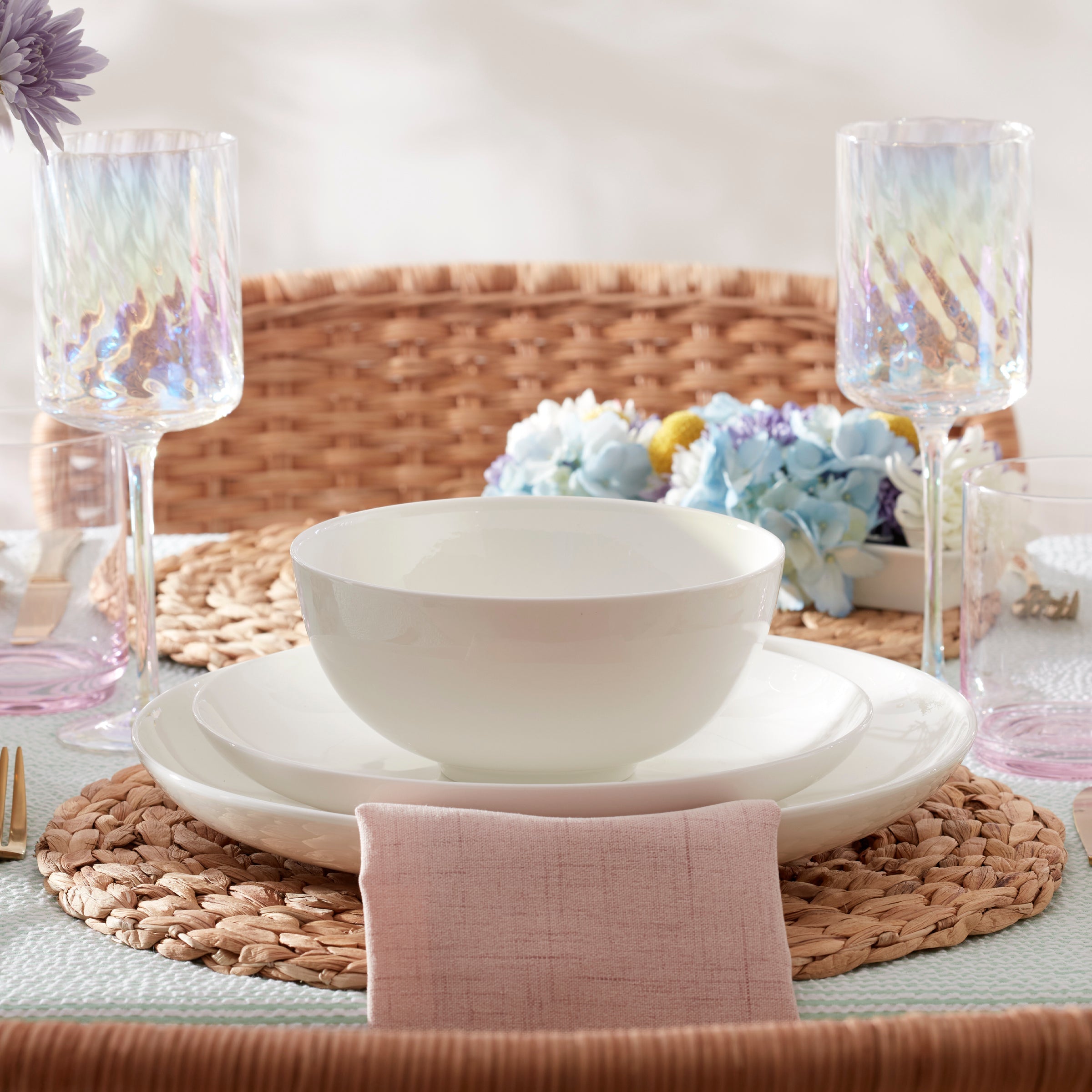 Studio 1414 Coupe 18-Piece Dinnerware Set